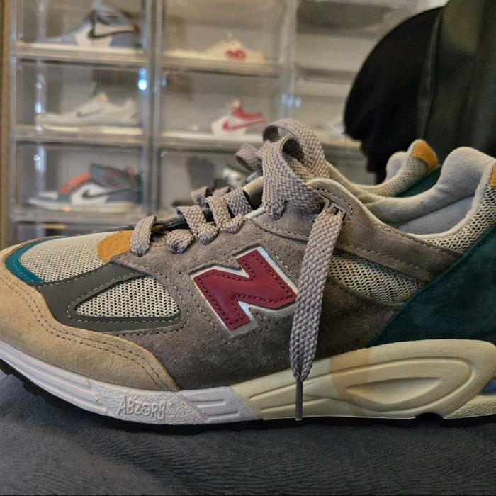 NB 990 V2 USA Grey Green Maroon