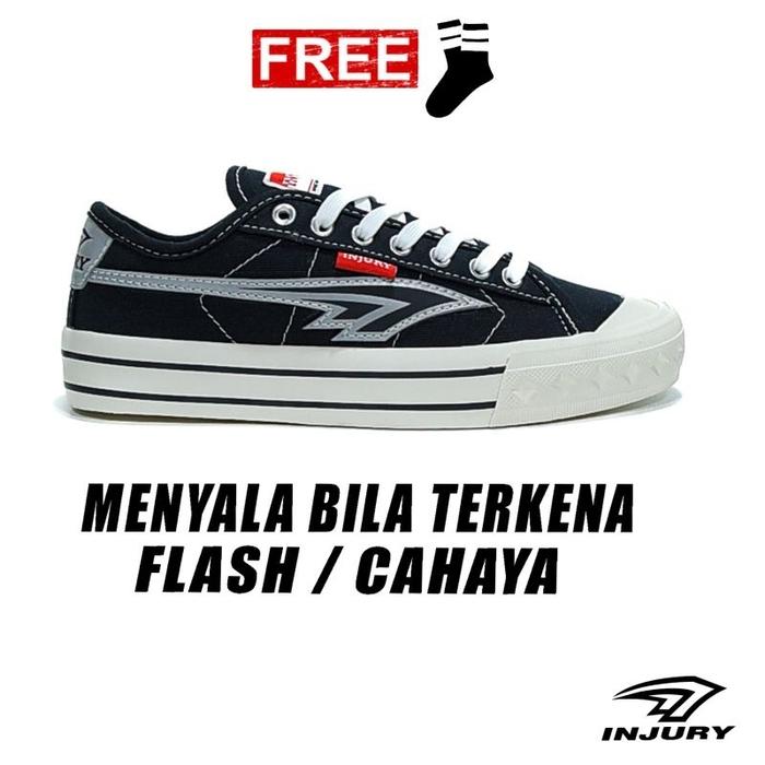 Injury - Sepatu Sneakers Kasual Pria Wanita Sepatu Sekolah Pria Wanita Everest Hitam Putih FLASH 36