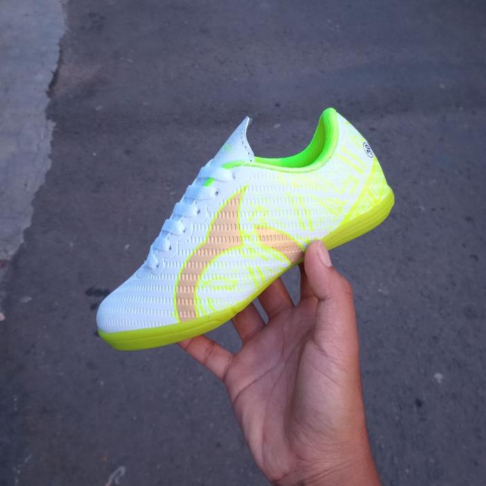 Futsal Anak OrtusEight Futsal Kids Putih Ijo
