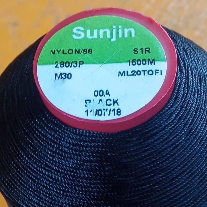 BENANG JAHIT NYLON SUNJIN M40 M30 HITAM DAN PUTIH
