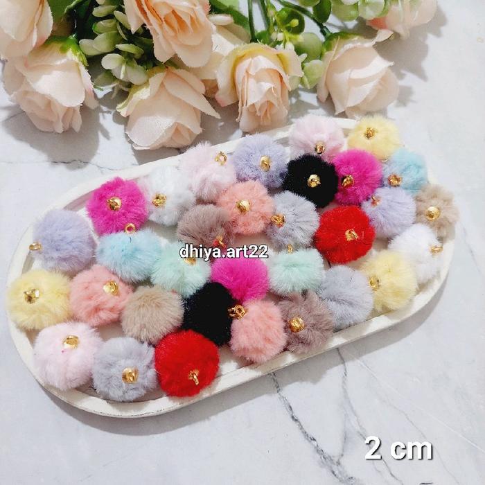 6 pcs pompom bandul bulu landak / liontin pompom landak