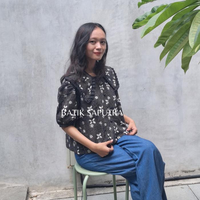 Audry Blouse Batik Wanita Motif Kawung
