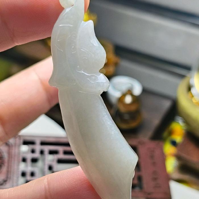Kalung Liontin Giok Burma Pedang Naga / golok naga bersertifikat