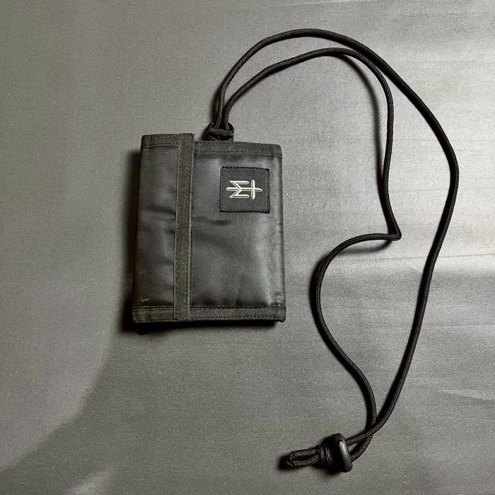 SAYES MATERNAL DISASTER DOMPET KANVAS 3 FOLD WALLET BLACK SECOND ORIGINAL