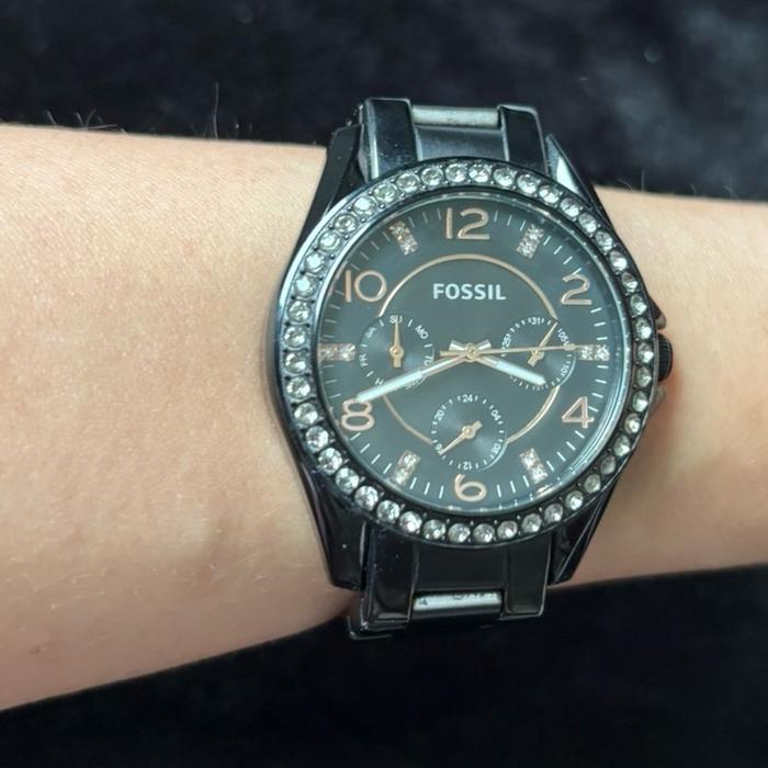 Original FOSSIL Women's ES3644 Riley Crystal-Accented Black Stainless Steel 3 Dials 38mm Watch Jam B