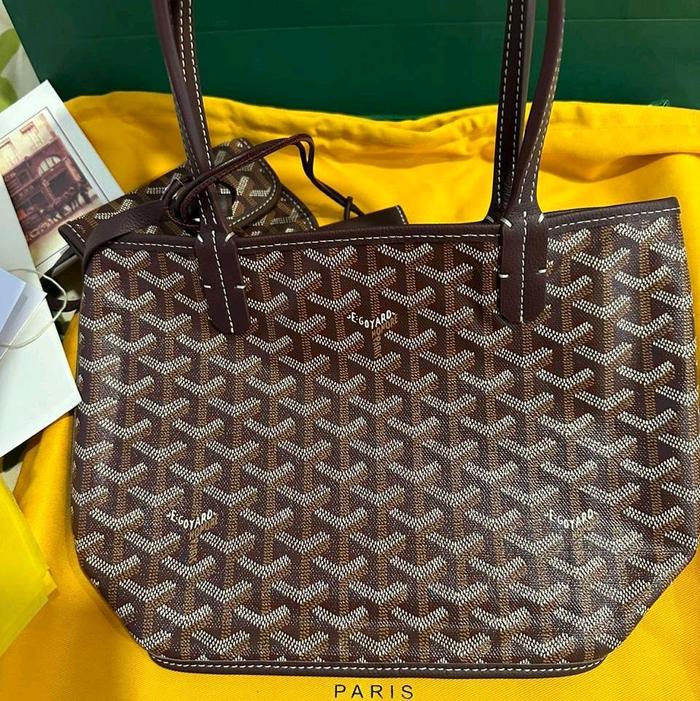 AUTHENTIC GOYARD ANJOU MINI MAROON PRELOVED