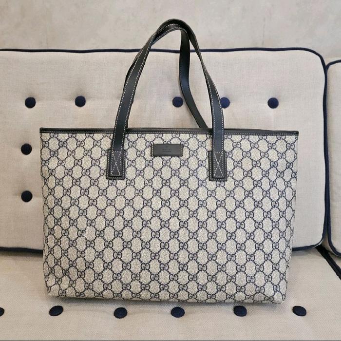 Preloved Gucci canvas GG tote bag classic