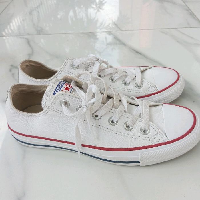 Sepatu Branded Converse Kulit Putih Size 39 (Second)