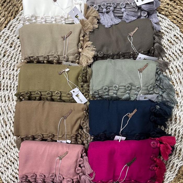 HIJAB BEEME SERIES LYTHA TASSEL TULLE dengan Desain Elegan dan Menarik