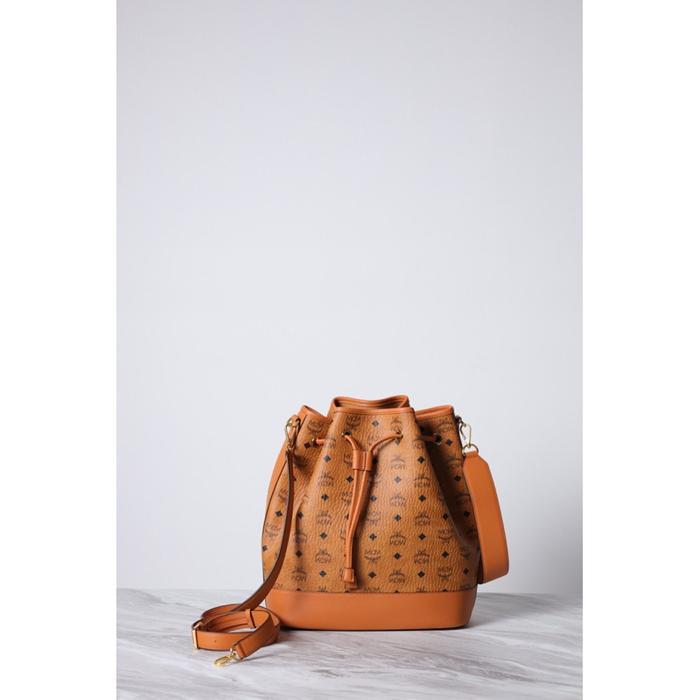 MCM LARGE DESSAU DRAWSTRING BAG IN COGNAC VISETOS LEATHER