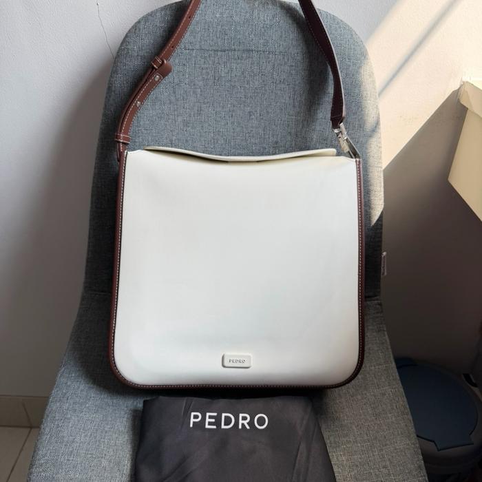 PEDRO Hobo Bag Tote Totebag Preloved Kondisi Baik untuk Penggunaan Pribadi