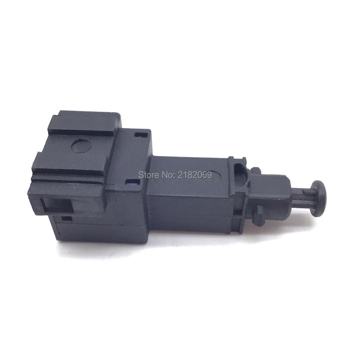 Brake Light Switch For VW Lupo Multivan Touareg SharanTransporter