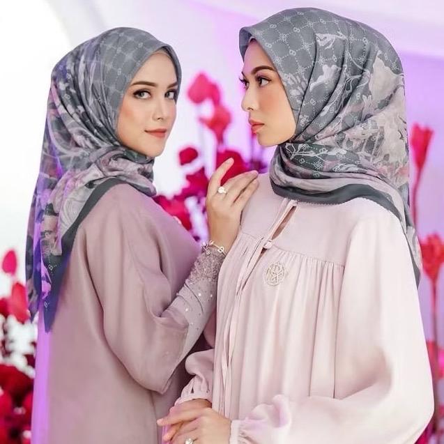 Buttonscarves x RiaMiranda - The Xanadu Series - Voile - Square, Muslim Gold Exclusive Kolaborasi Se