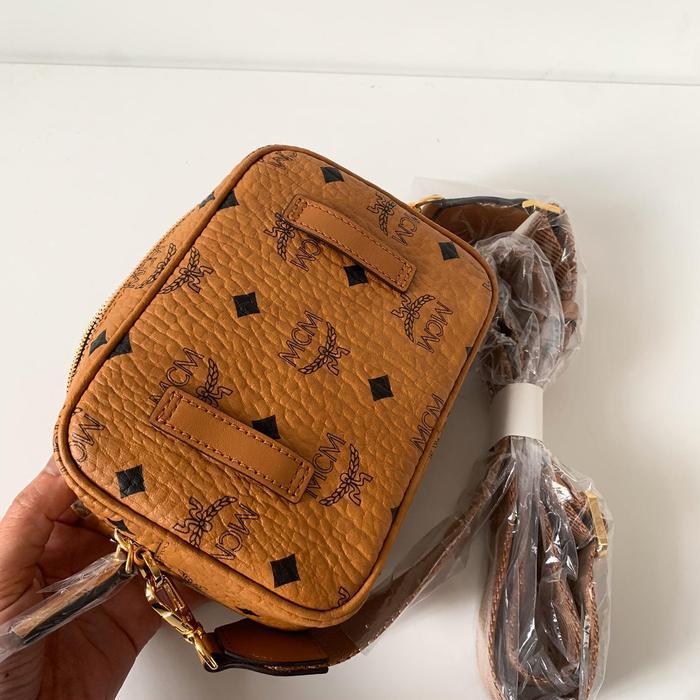 MCM CROSSBODY CAMERA BAG SIZE 17X12X5CM BISA BUAT BELT BAG