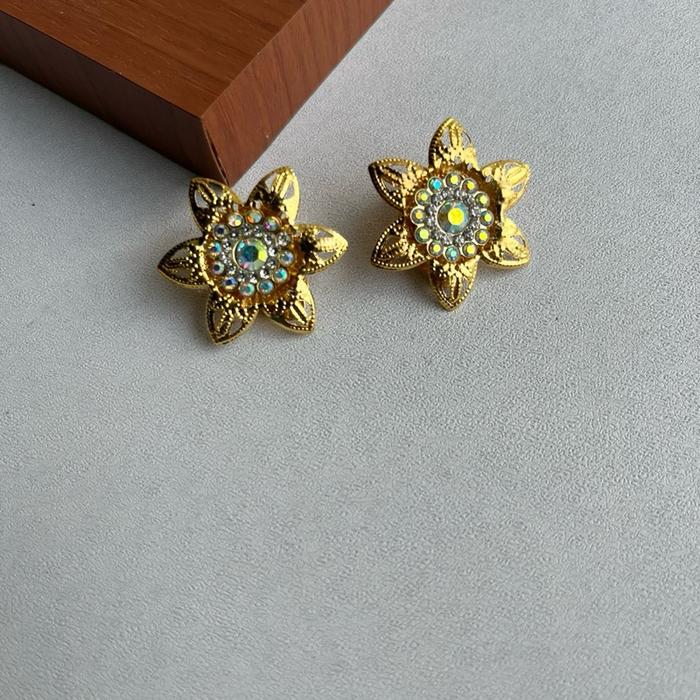 Anting jepit/giwang jepit