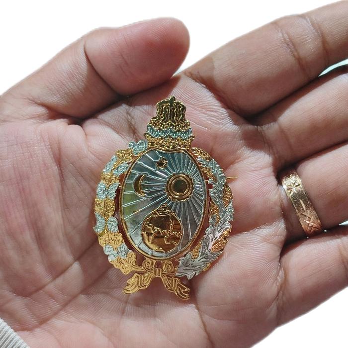 Pin Beskap Logo Radya Laksana Kraton Surakarta Bros Beskap Silihasih 6cm Antik