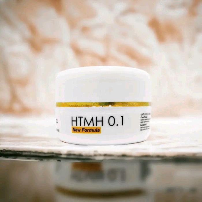 HTMH 0,1 NEW FORMULA UNTUK PERAWATAN WAJAH DENGAN FLEK HITAM DAN MENCERAHKAN dan Mengencangkan - cre