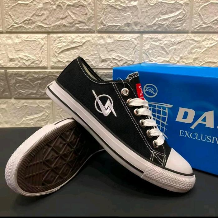 SEPATU SEKOLAH DALLAS CAMPUS PRIA DAN WANITA ORI