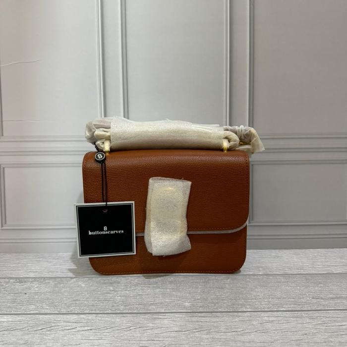 Audrey small leather caramel buttonscarves