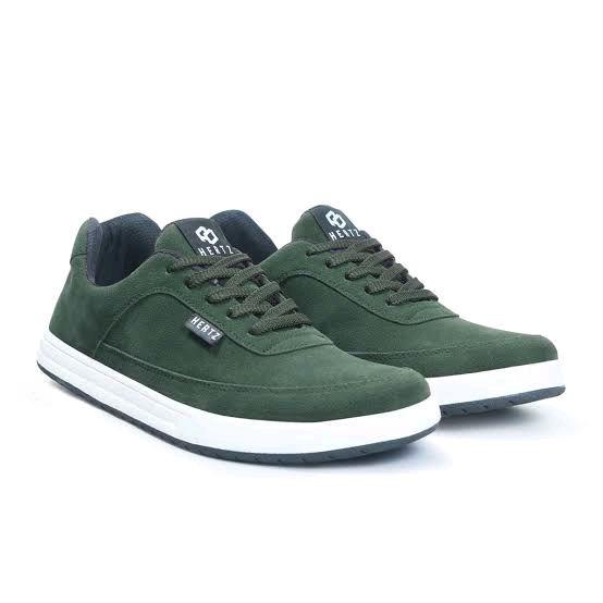 sneaker mith hijau terbaru dijamin original produk