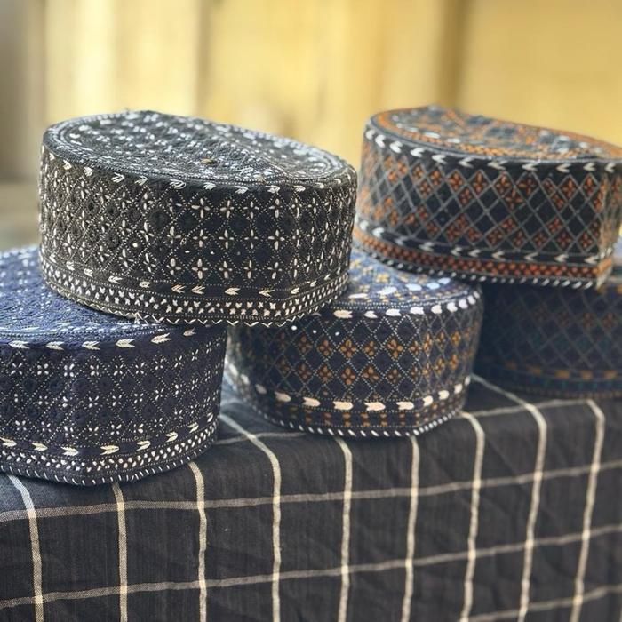 Peci Sind Pakistan Premium Import, Nyaman Dipakai Sholat & Elegan • Peci Khas Sindhi Pakistan, Jahit