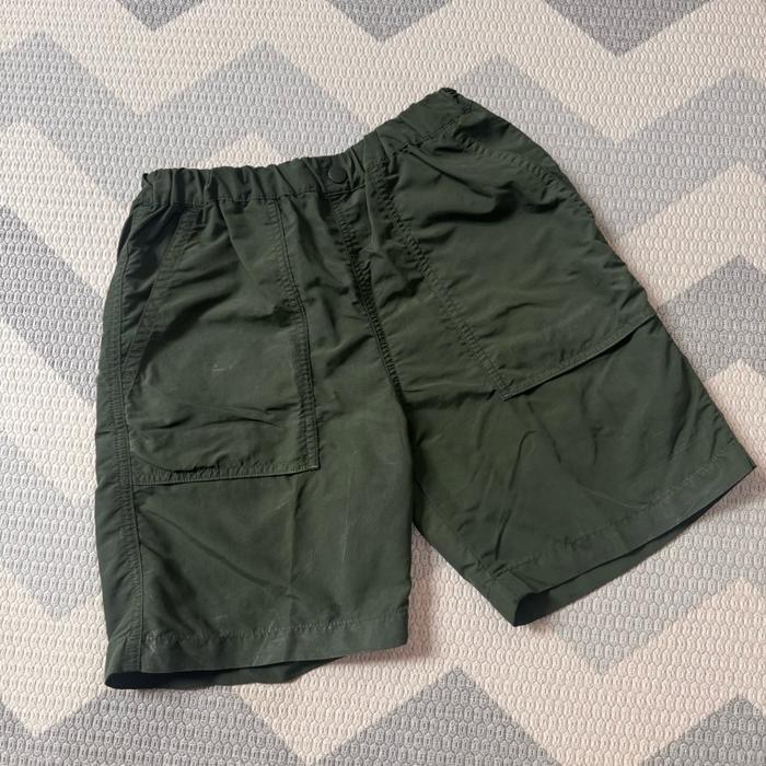 Short Pants Army Kids Uniqlo / Celana Pendek Parasut Anak Laki-laki Uniqlo - Preloved