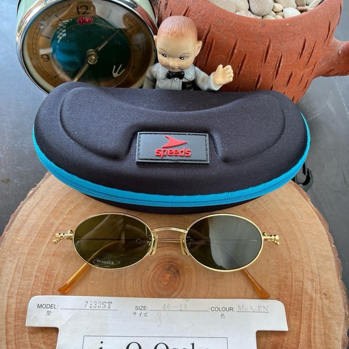 70s vintage oval round sunglasses/ kacamata jadul klasik oval tahun 70an Brand: DIAMOND Made in Germ