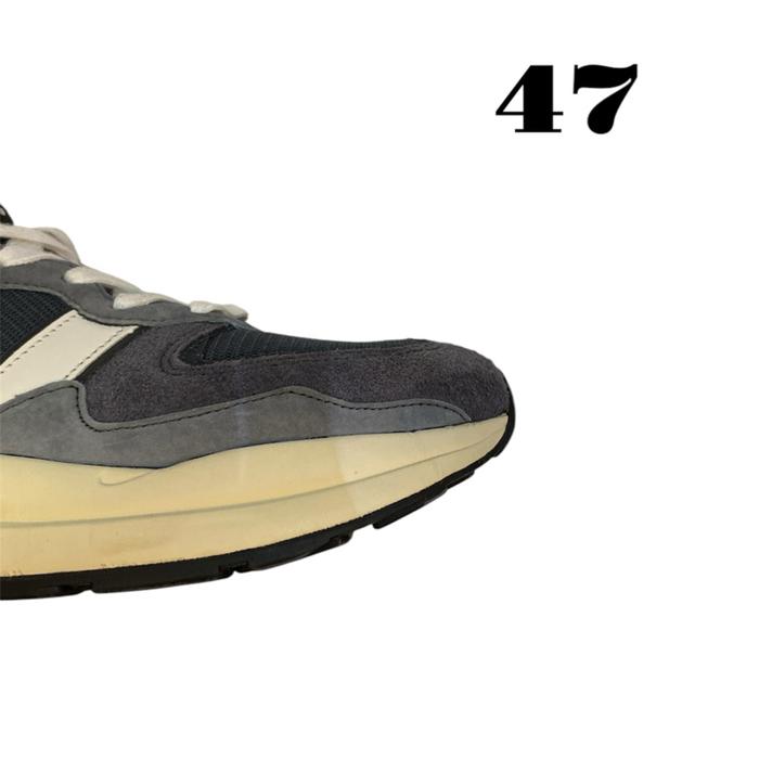 SEPATU NB M5740 MAGNET GREY