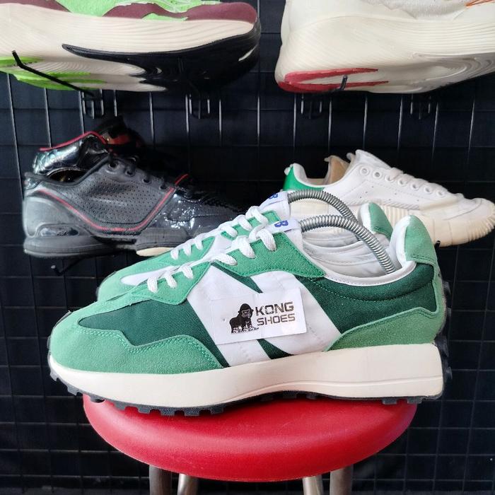 SEPATU NB 327 VARSITY GREEN WHITE 43