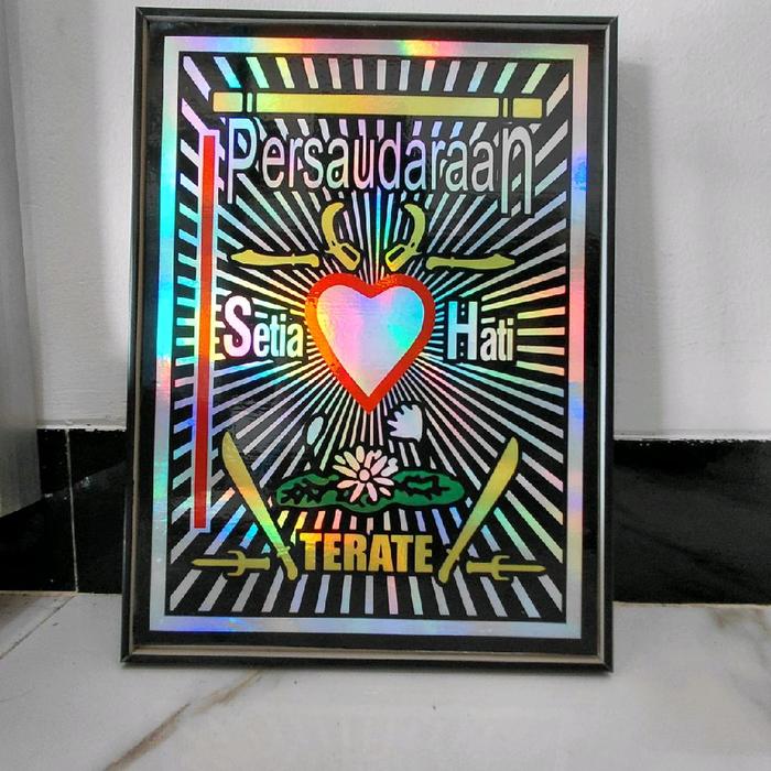 hiasan dinding FIGURA PSHT HOLOGRAM