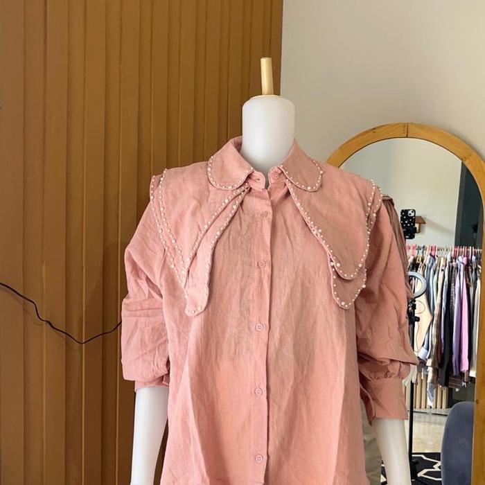 Baju Atasan Kancing Mutiara