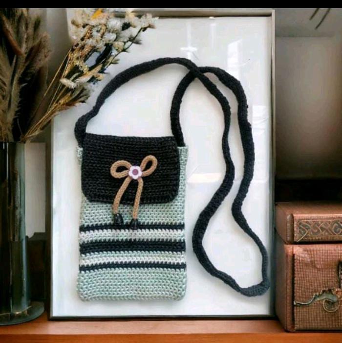 Tas hp rajut simple elegan