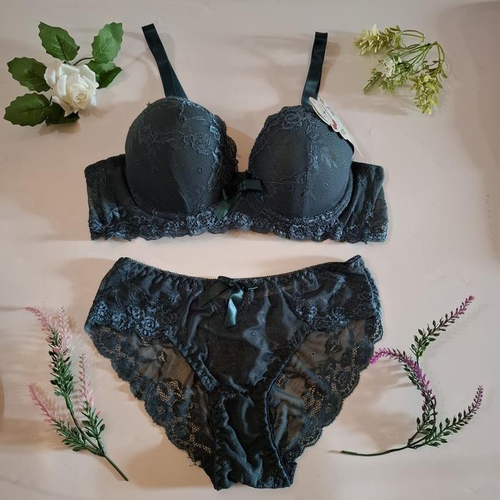 TERJAMIN Set Bh dan Celana seksi impor busa tebal cup B Bahan premium setelan Bra wanita motif