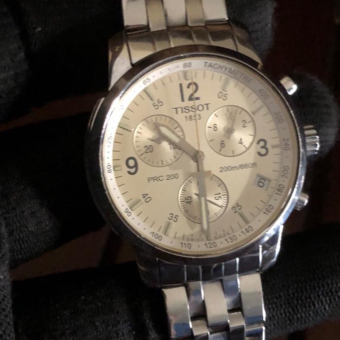 Tissot 1853 PRC 200 Crono Jam Tangan Elegan dengan Fungsi Cronometer Akurat dan Desain Klasik untuk