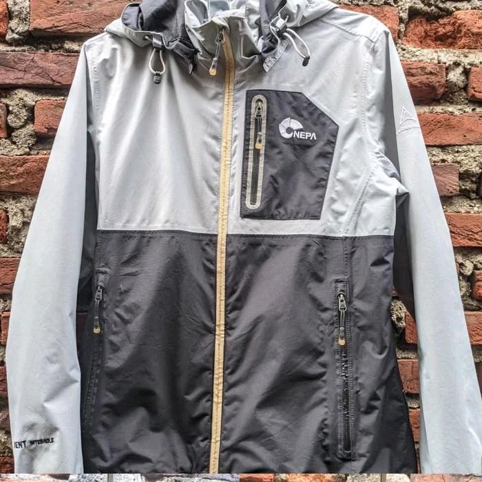 JAKET OUTDOOR NEPA GORPCORE ORI LIKE NEW