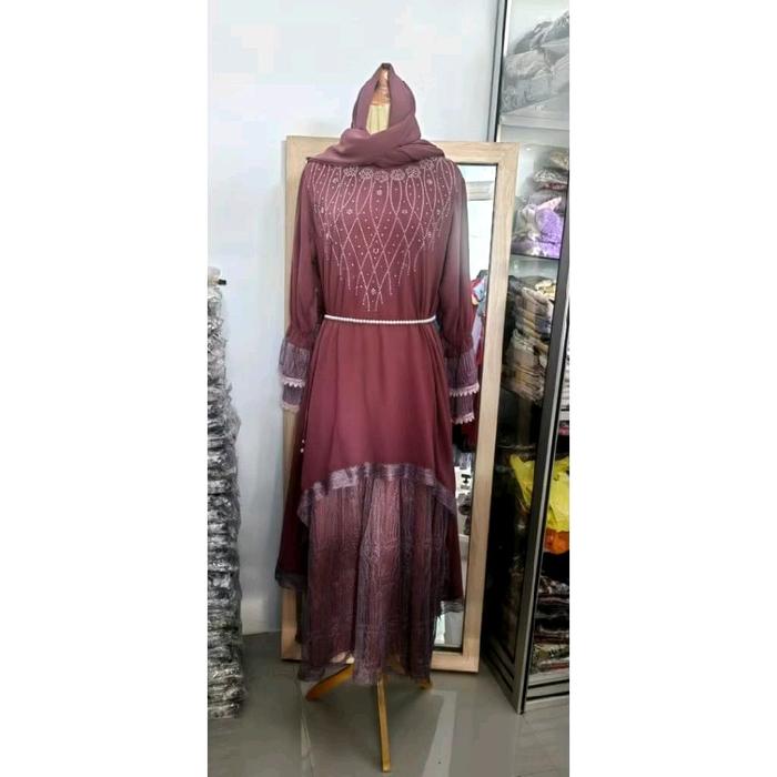 Gamis Bini Orang Cerutty Mix Brokat Set Hijab dengan Desain Elegan dan Kualitas Terbaik
