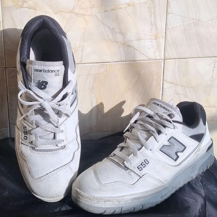 New Balance 550 Unisex Sneakers- White & Black Size 46,5 insole 30