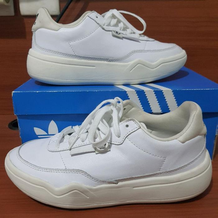 kaos jersey baju olahraga gym lari SEPATU ADIDAS COURT W ORIGINAL SECOND SIZE 39 2 1/3 brooks reebok