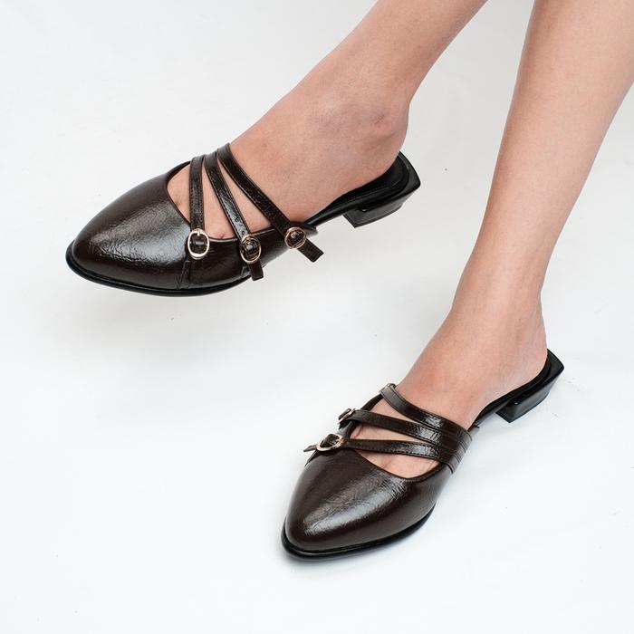 CEKHAS - Leora Brown Mules