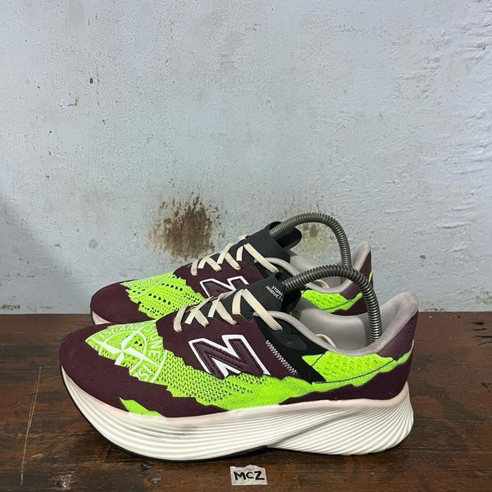 Sepatu second ori New Balance FuelCell RC Elite size 41,5