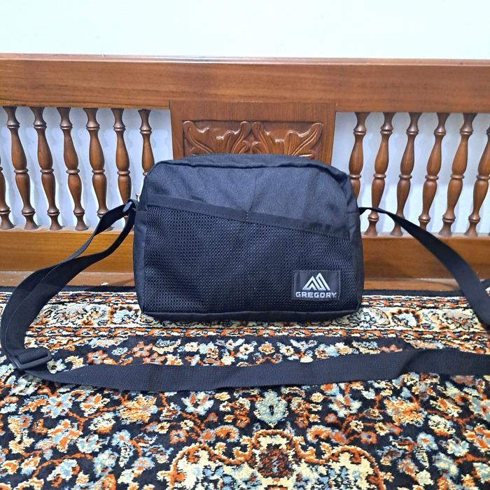 TERUJI tas sling bag gregory warna hitam