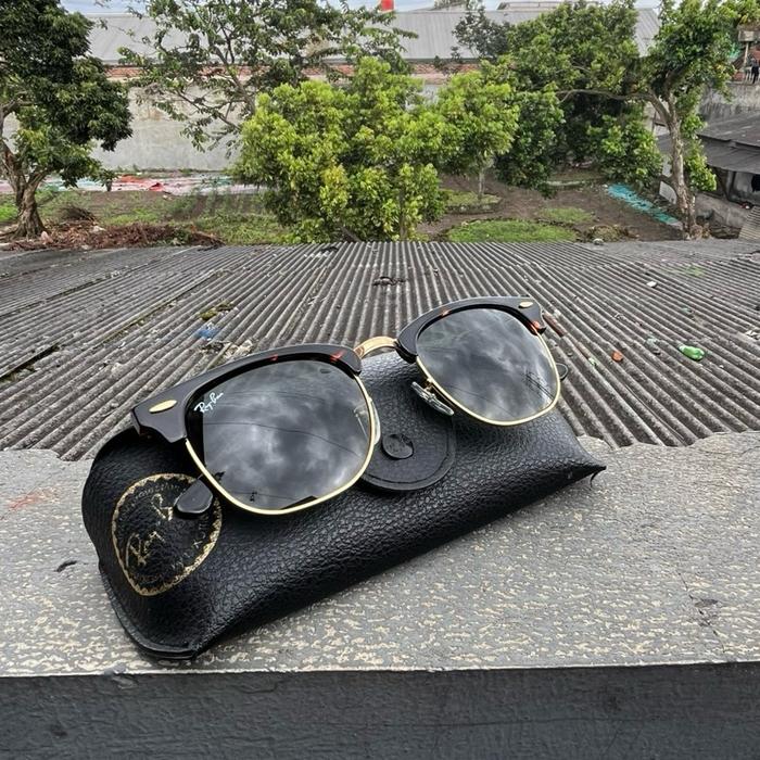 Rayban aviator clubmaster. Size 5121 lensa G15. Ferame tertoise. Lengkap ces orjinal rare item uni