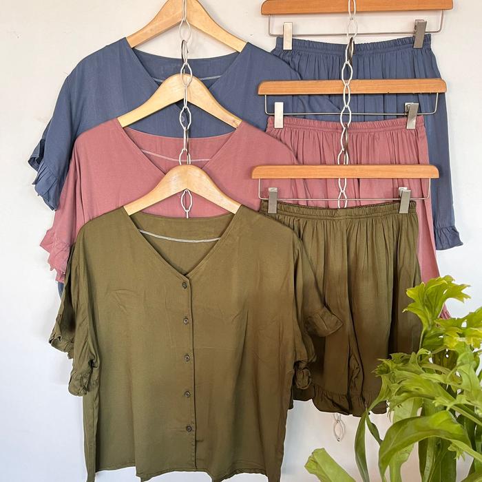 Risty Daily Wear Setelan Piyama Babydoll Polos Rayon Twill Lengan Pendek Celana Pendek Busui Friendl