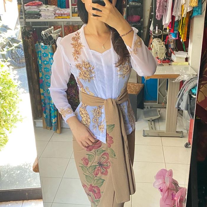 Kain kebaya lukis motif wayang terbaru