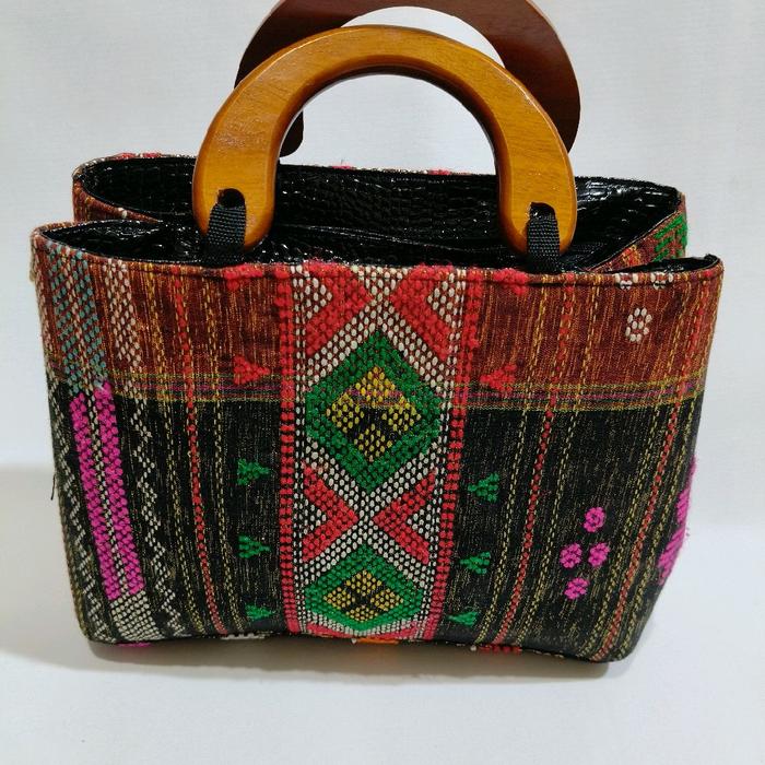 Tas Wanita Bahan Ulos Batak