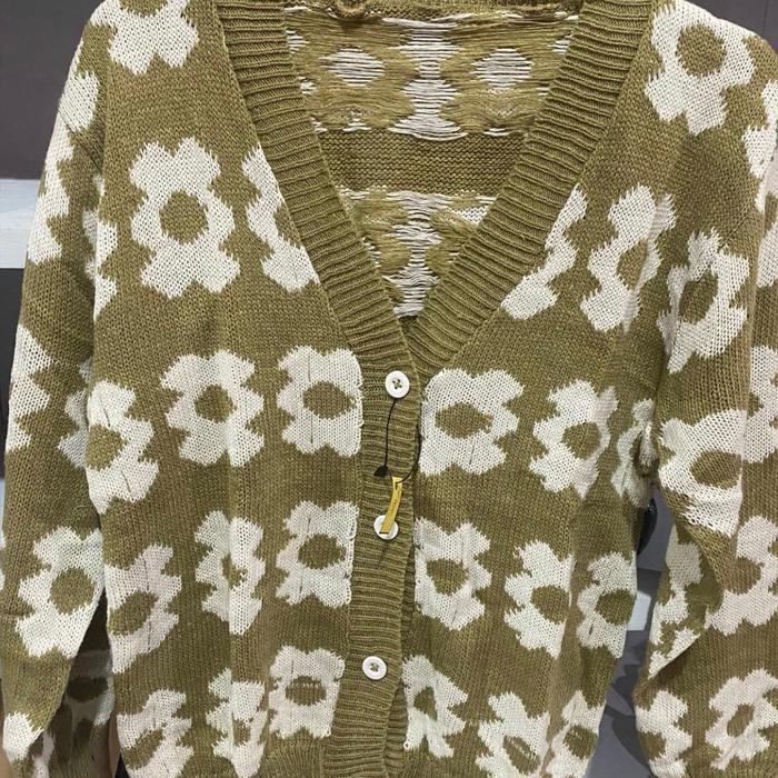 Sweater rajut  dan lulur badan lareina