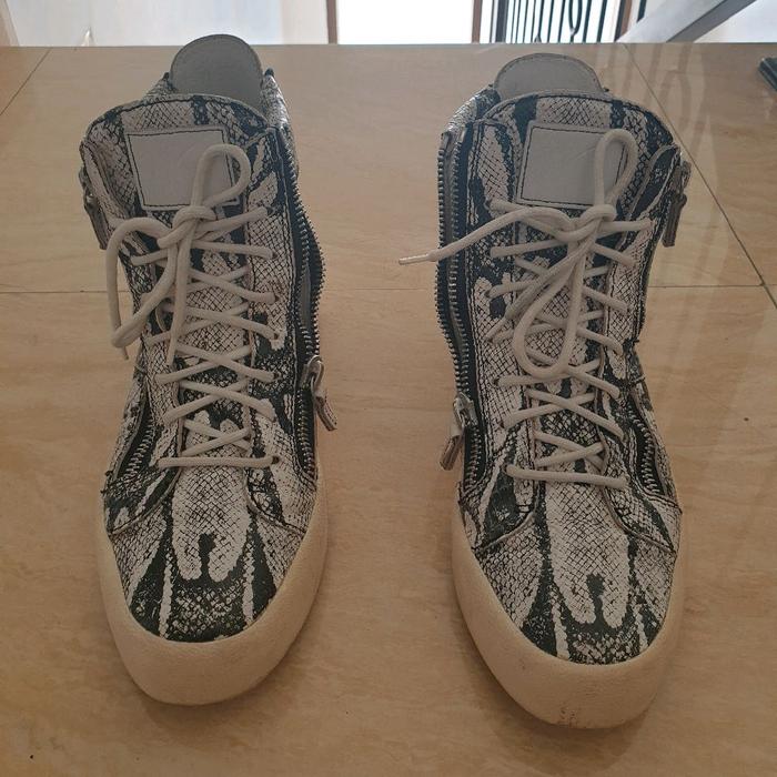 Sepatu Giuseppe Zanotti Unisex