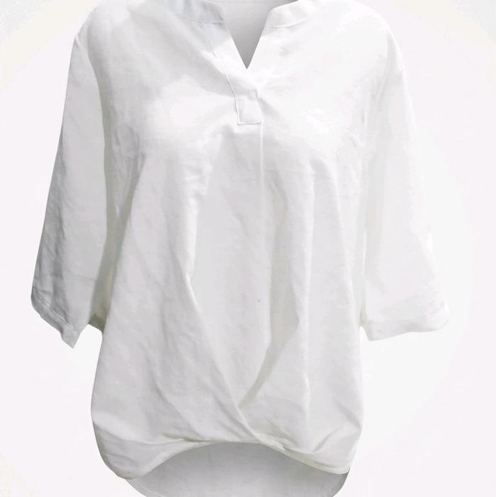 White BlouseBlouse V-Neck White / Atasan Putih Detail Twist Front Elegan