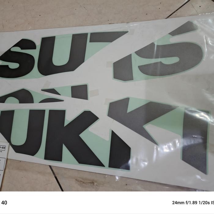 Body Stiker atau Striping Suzuki GSX S 150
