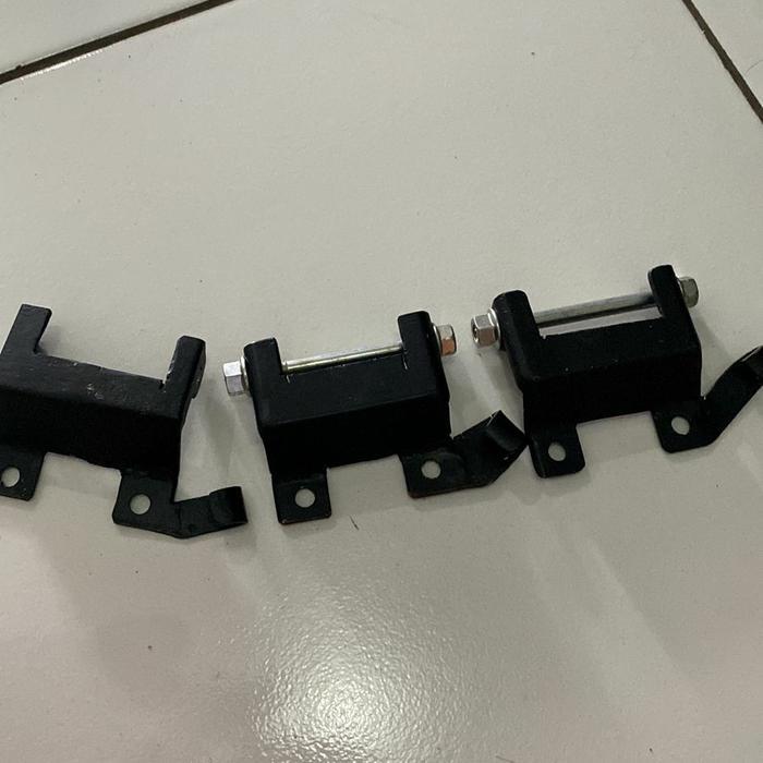 Engsel Jok Vespa Lx S Lxv Bracket Jok Vespa Lx S Lxv Besi Jok Vespa Lx L1